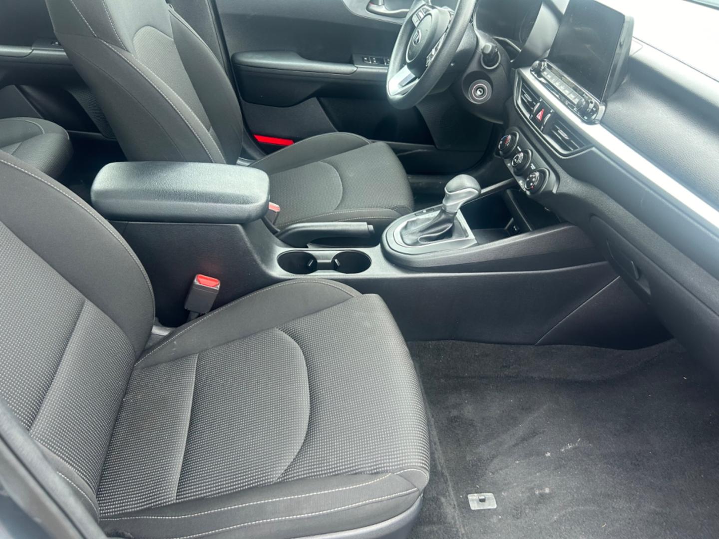 2021 Grey Kia Forte (3KPF24AD5ME) , located at 1687 Business 35 S, New Braunfels, TX, 78130, (830) 625-7159, 29.655487, -98.051491 - Photo#2